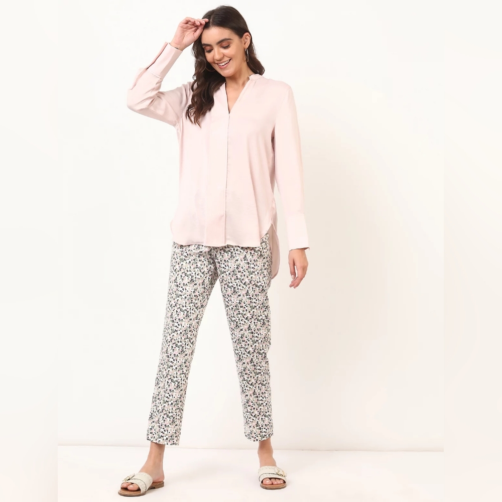 Marks and Spencers Women's Trousers - Picture 11 of 11